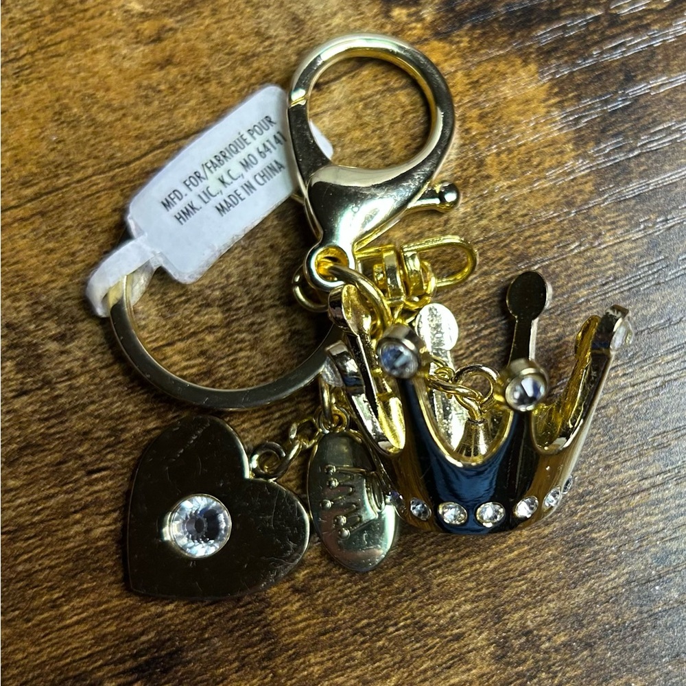 Hallmark
Crown Keychain - Picture 4 of 7